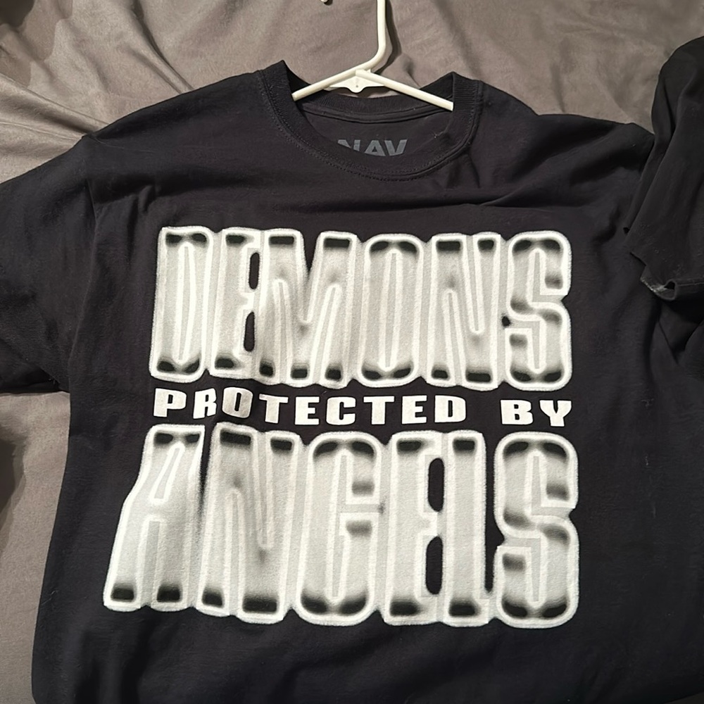 V lone x Nav collab like new condition.